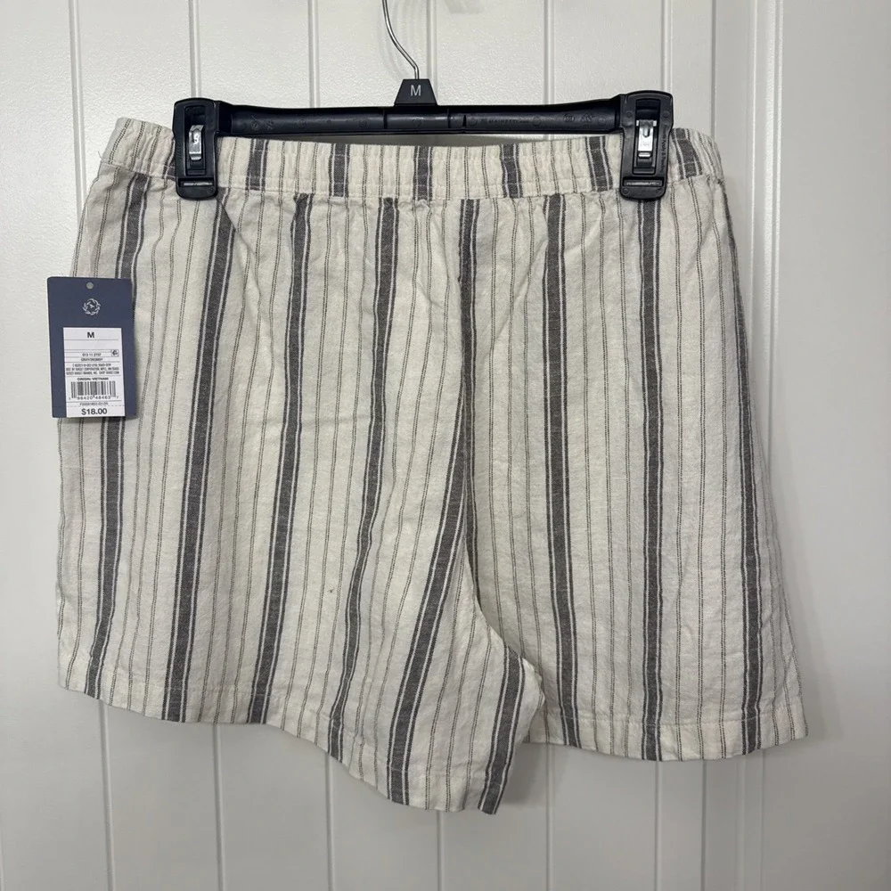 Universal Thread striped shorts women sz M